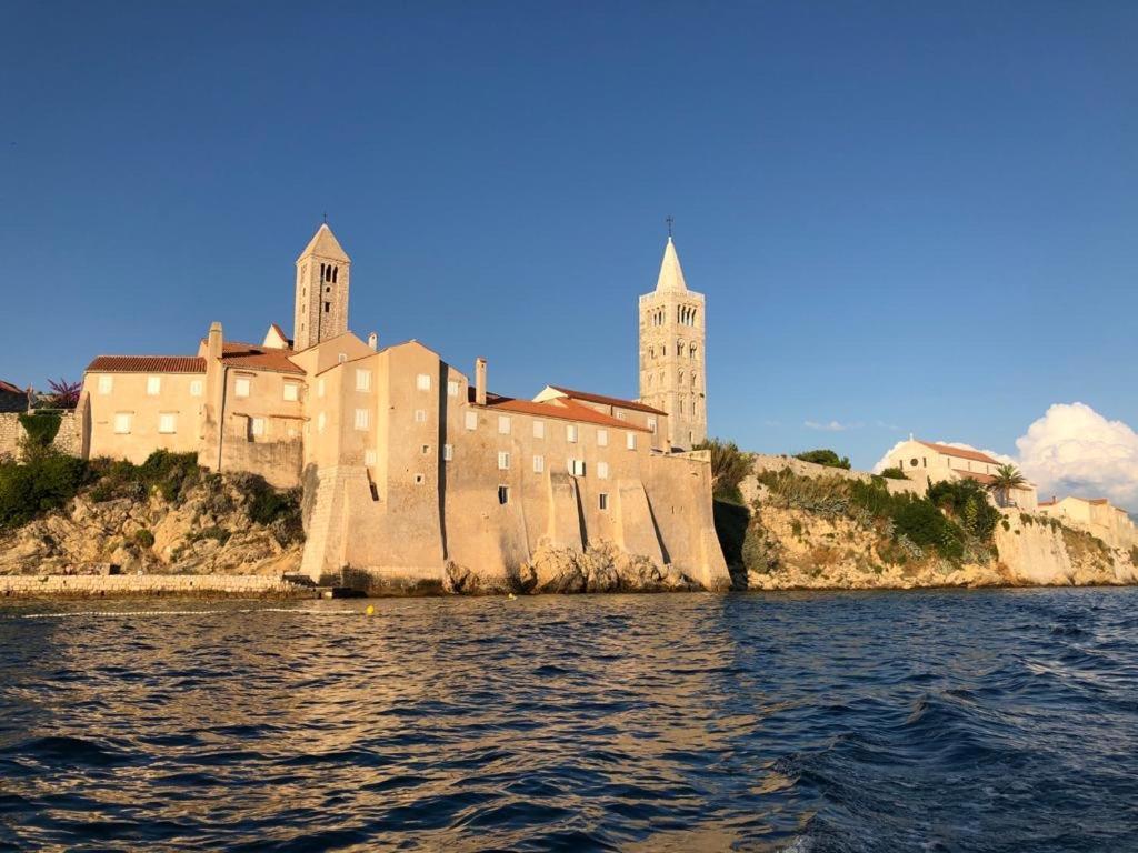 Apartments Adriatic Rab Palit Екстериор снимка